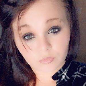 Meet your Posher, Gloria